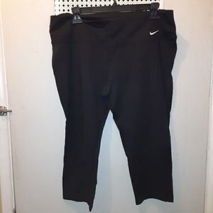 Womens Nike Cropped Tights/ Workout Pants
